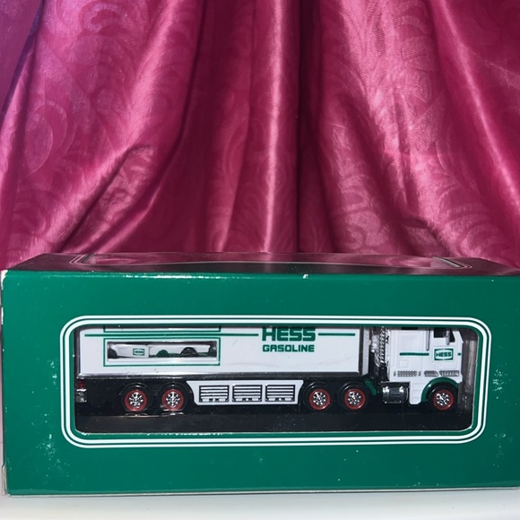 🧨Vintage New In Box 2013 Miniature HESS TRUCK AND RACERS 🧨 - Picture 5 of 5